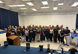 ACONTECE NO ROTARY BOQUEIRÃO: EMPRESA CIDADÃ, RECONHECIMENTO E MOVIMENTO CORPORAL