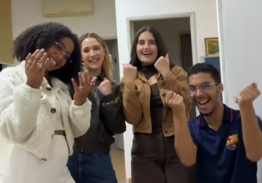 QUEM CUIDA DE QUEM CUIDA?